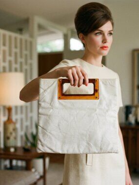 Vtg 60s White Vegan Faux Leather Lucite Handbag Purse
